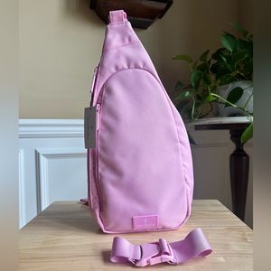 NWT Vera Bradley Lighten Up Essential Sling Bag ~ Summer Pink ~ FULL SIZE